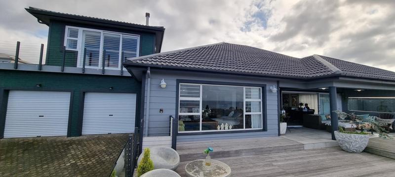 5 Bedroom Property for Sale in Reebok Western Cape